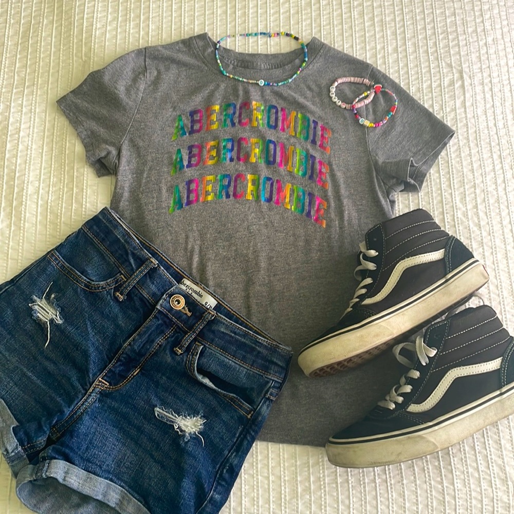 Abercrombie Kids T-shirt that says Abercrombie in the colors of the rainbow!